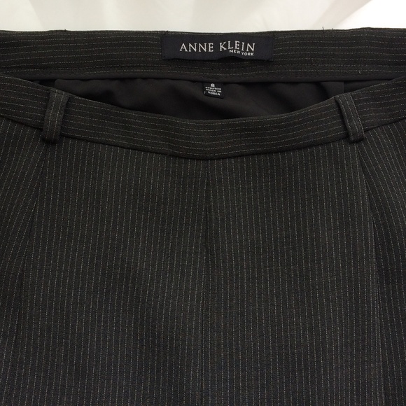 Charcoal striped skirt - Picture 3 of 7